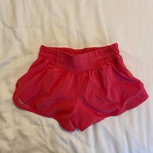 Lululemon hotty hot 2 inch Size 2 Pink (lip gloss color)
